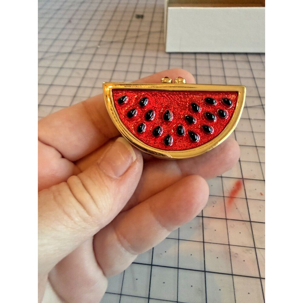 1996 vintage Estée Lauder "Marvelous Melon" limited-edition collectible